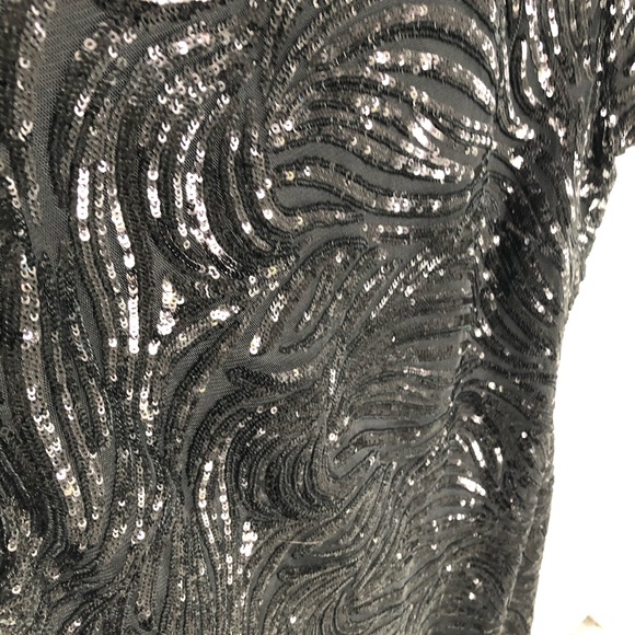 Full sequence dress - Picture 2 of 3